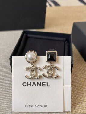 CHANEL Gold CC Drop Earrings with Pearl and Black Stone Tops